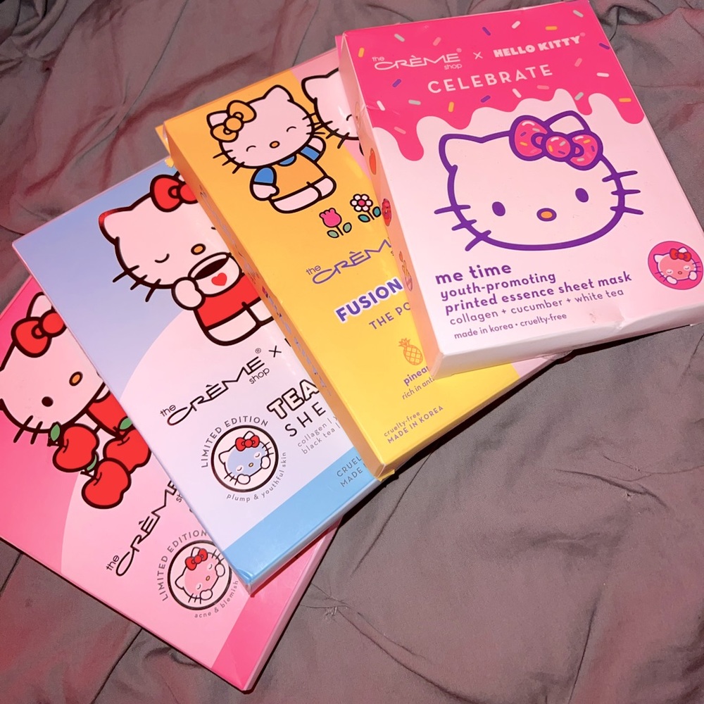 The Crème Hello Kitty Face Mask (Limited Addition)